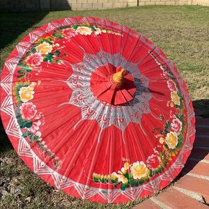 Umbrella made by hand work, can shade the sun